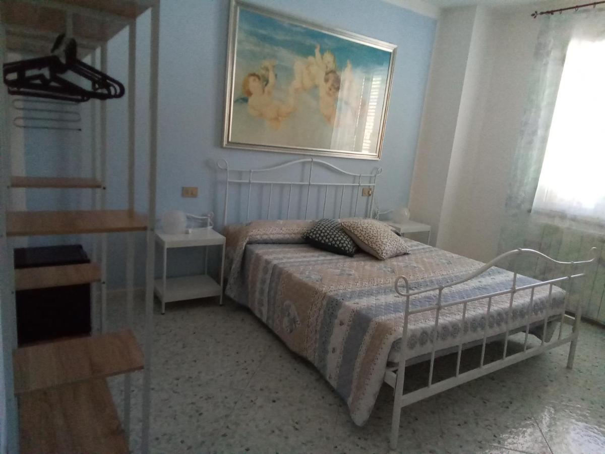 Phiniscollis B&B Ла-Калетта Экстерьер фото