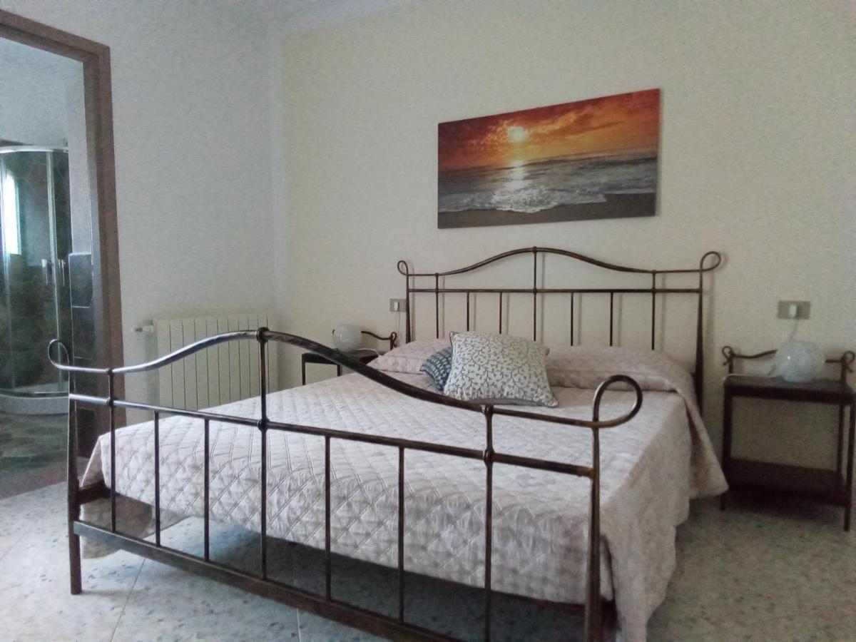 Phiniscollis B&B Ла-Калетта Экстерьер фото